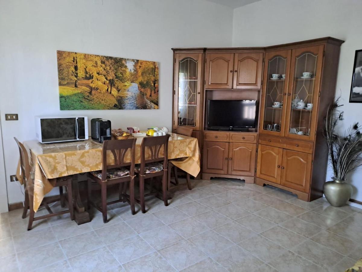 לינה וארוחת בוקר בודירו Da Nonna Rosa Camera Nera מראה חיצוני תמונה